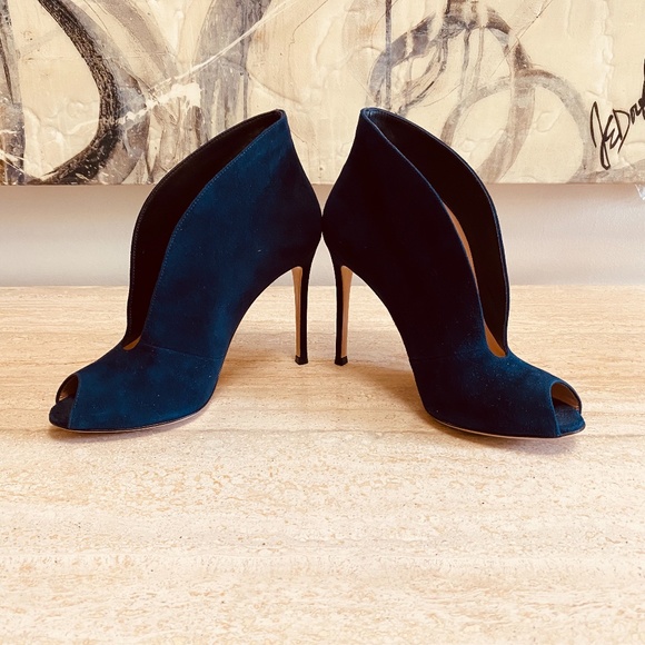 Gianvito Rossi Suede Peep Toe Heels 6.5 - Picture 4 of 6